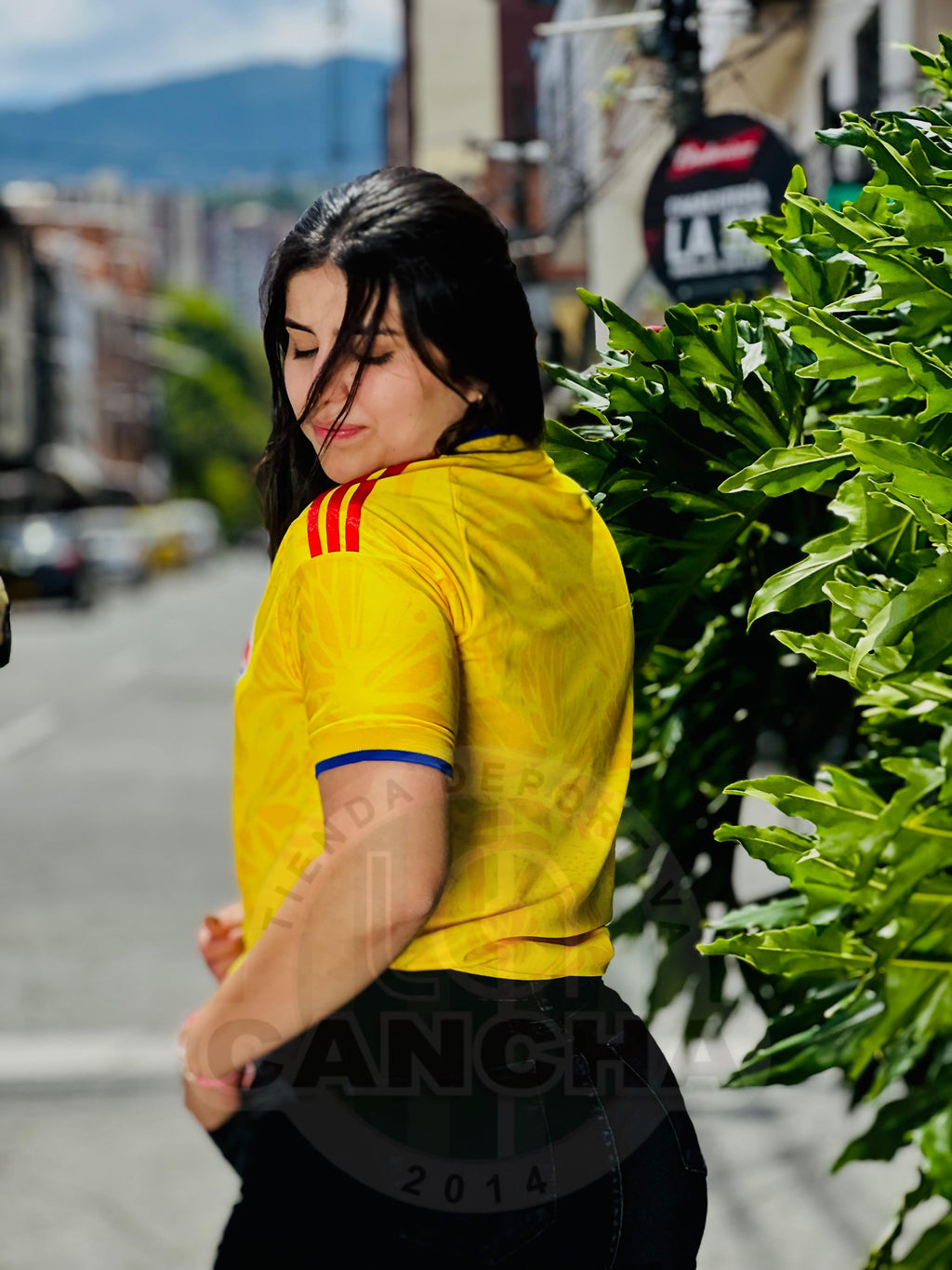 CAMISETA ESTILO SELECCIÓN COLOMBIA