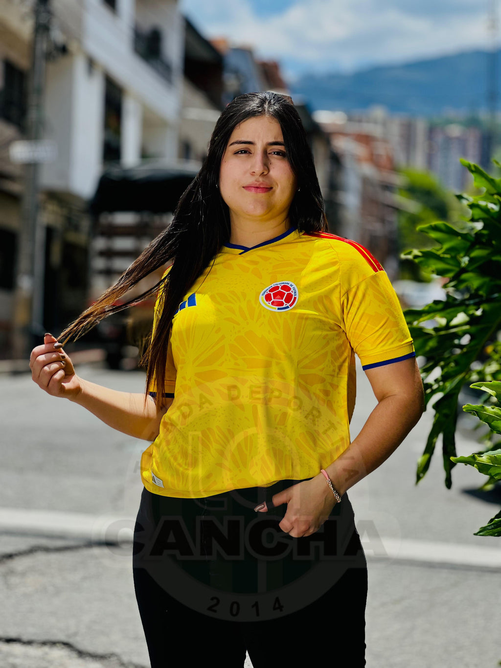 CAMISETA ESTILO SELECCIÓN COLOMBIA